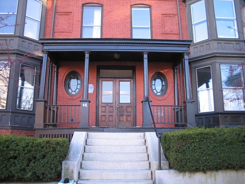 Historic building built in 1890 - 48 State St