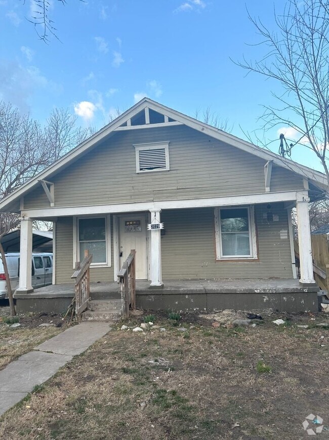 Cherry Heights Apartments for Rent with a Garage Springfield, MO 1