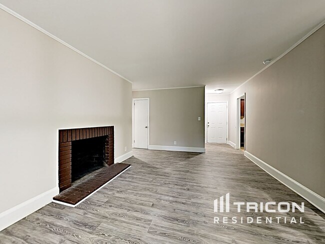 Building Photo - 5530 Wedgewood Drive Charlotte NC
