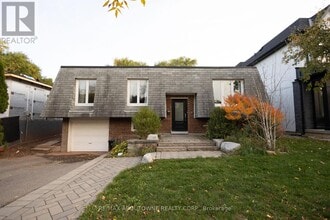 Building Photo - 2424 Yolanda Dr