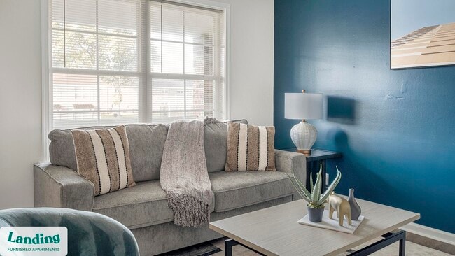 Building Photo - 231 New Shackle Island Rd