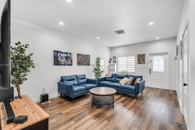 Building Photo - 12661 SW 143rd Ln