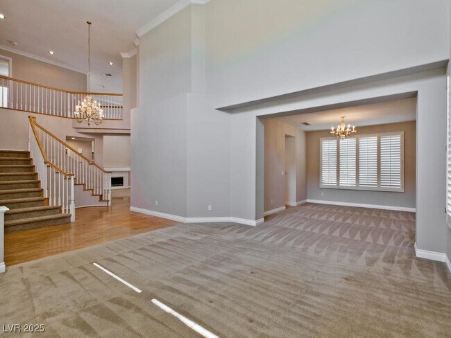 Building Photo - 2248 Midvale Terrace
