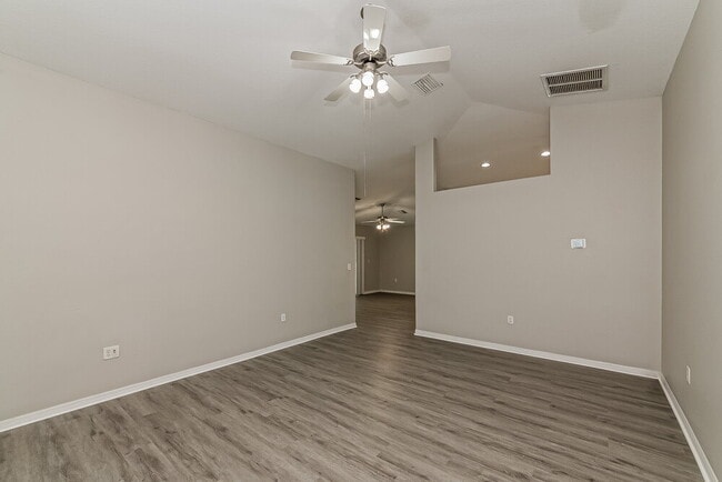 Foto del edificio - 2815 93rd Ct E