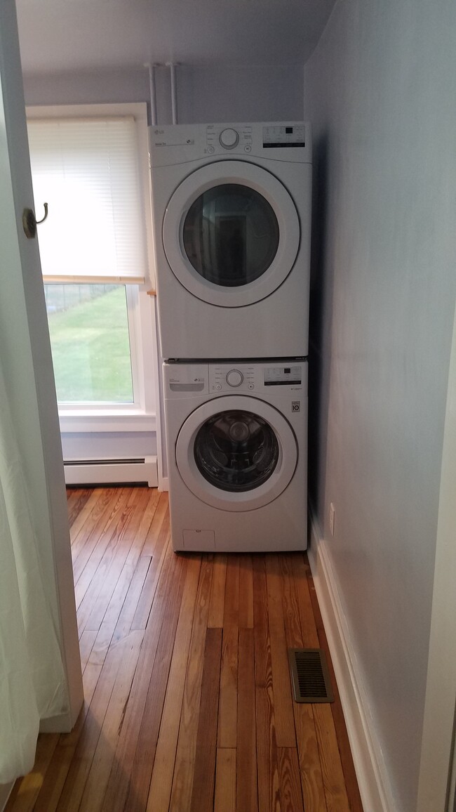 1st floor laundry - 623 W Main St