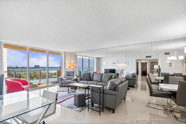 Foto del edificio - 5440 N Ocean Dr