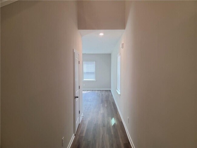 Building Photo - 4217 Waxwing St