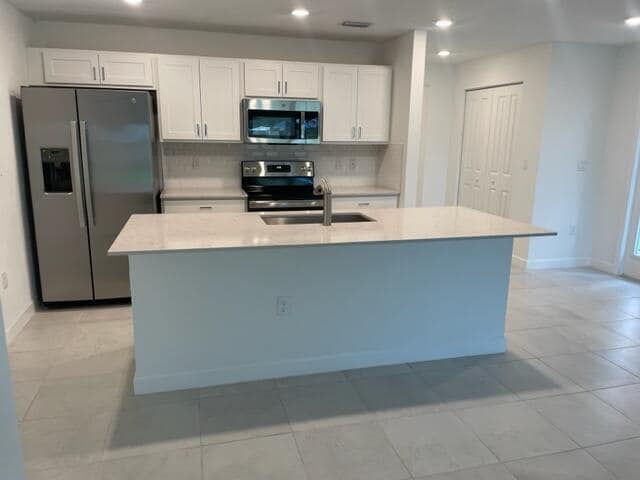 Photo - 6737 Broadwater Ln House