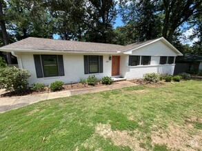 Building Photo - Cary Woods Subdivision