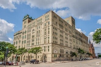 Building Photo - 270 E Highland Ave