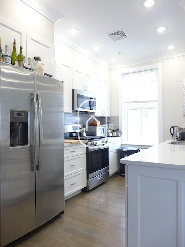 Foto del edificio - 85 Linden St