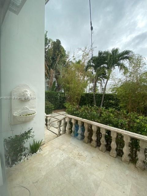 Foto del edificio - 3921 Meridian Ave