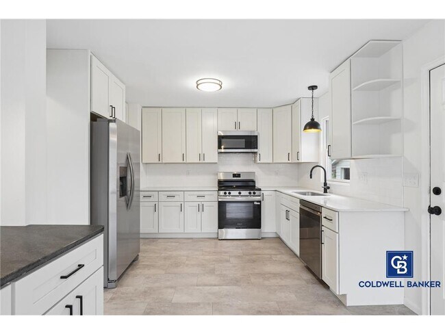 Foto del edificio - 1444 Ames Ave E