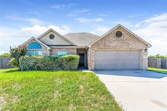 Building Photo - 112 Currie Ct