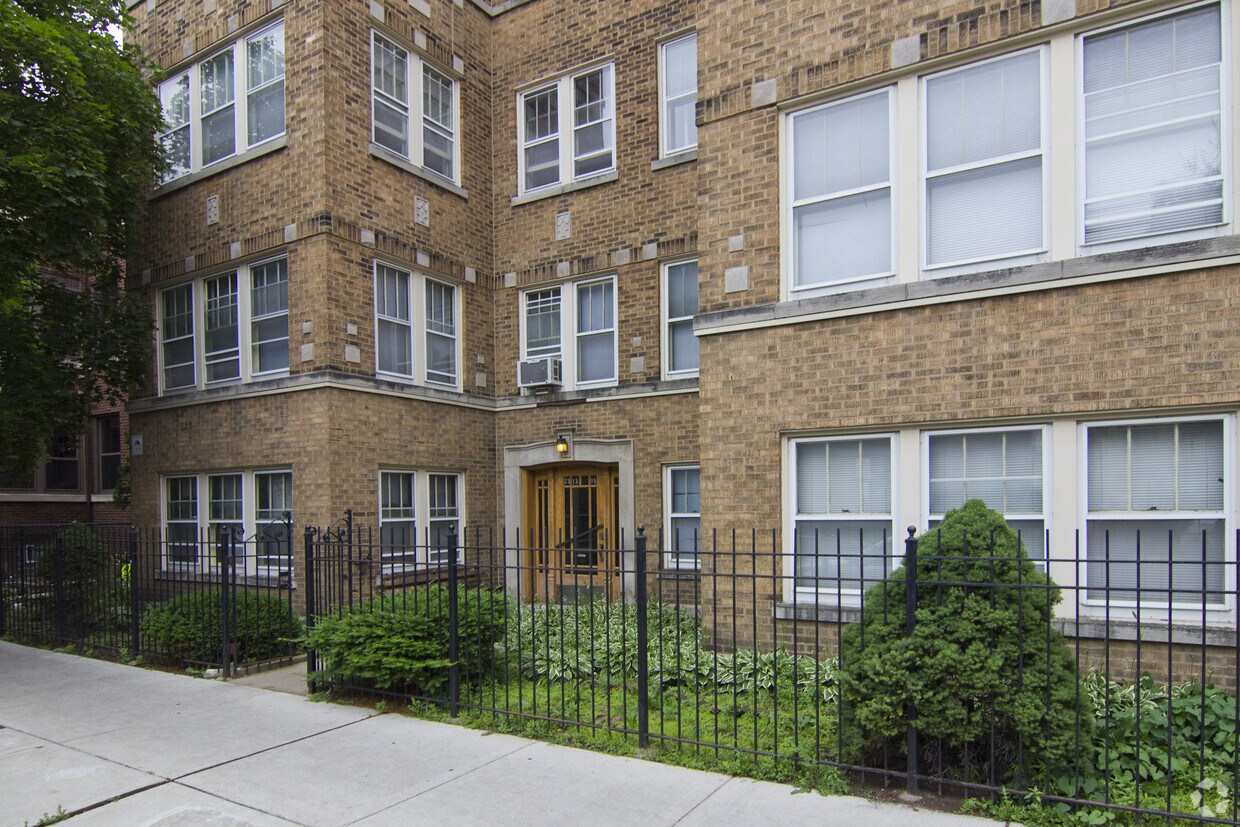 Building Photo - 2313 W Giddings St