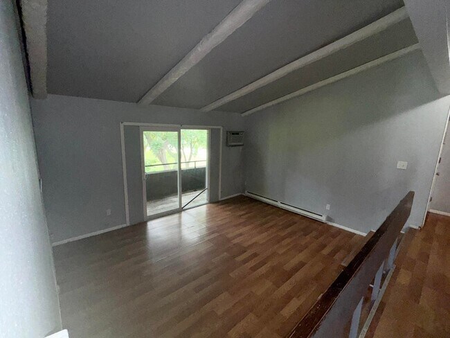 Foto del edificio - 7824 W Sheridan Ave
