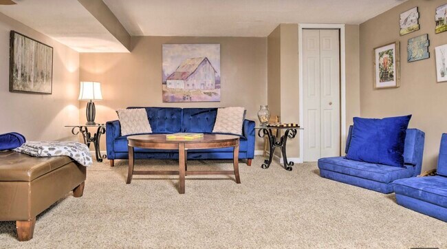 Building Photo - 913 Meadow Ridge Ct