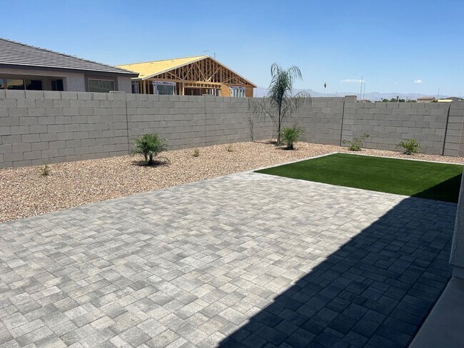Foto del edificio - New Build 4 bedroom Rental in Mesa