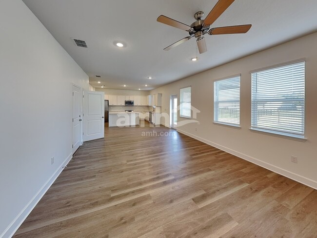 Foto del edificio - 2908 20th Ave W