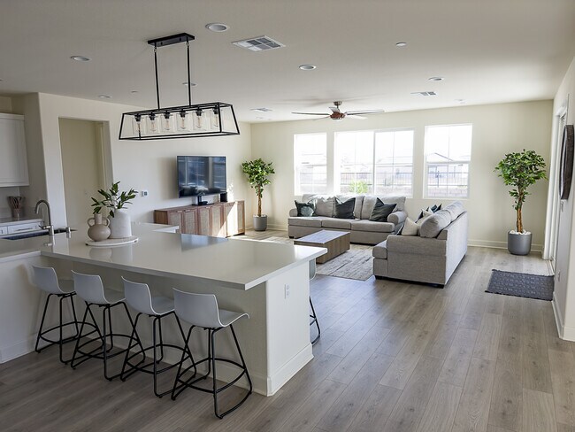 Building Photo - 58320 Coral View Way