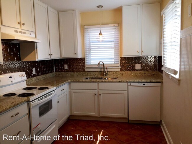 Building Photo - 3 br, 1 bath House - 4323 Cornell Avenue