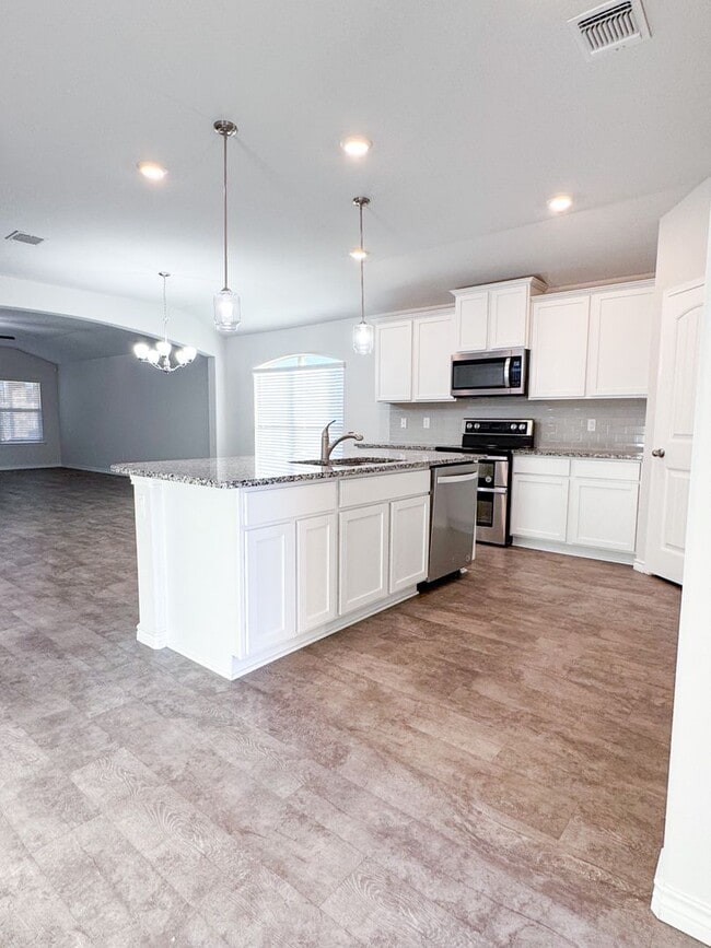 Foto del edificio - 6233 Lavaca Dr