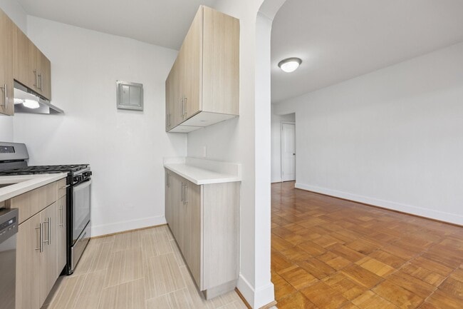 Building Photo - Alto Towers