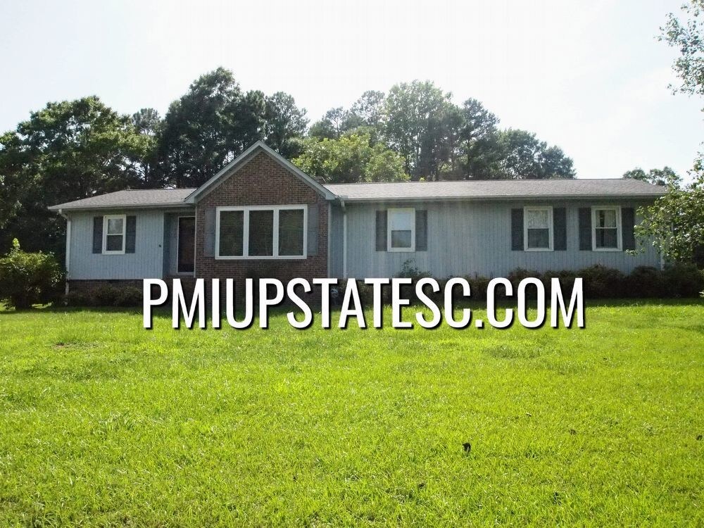 Primary Photo - Large Lot Charming Home for Rent