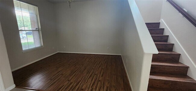 Building Photo - 9710 Fieldbloom Ln