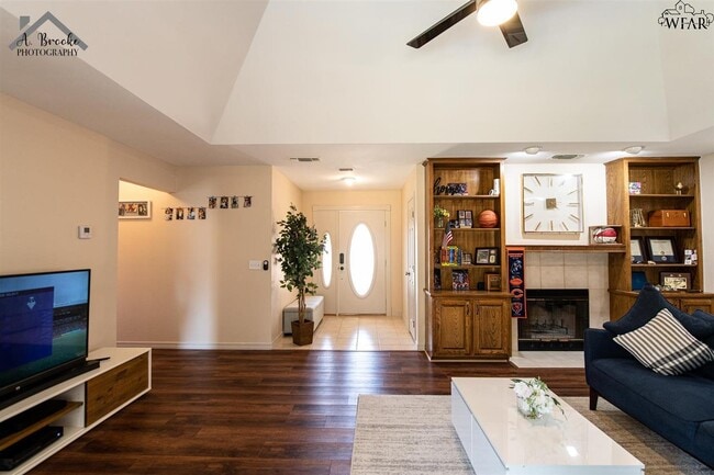 Building Photo - 5319 Northview Dr