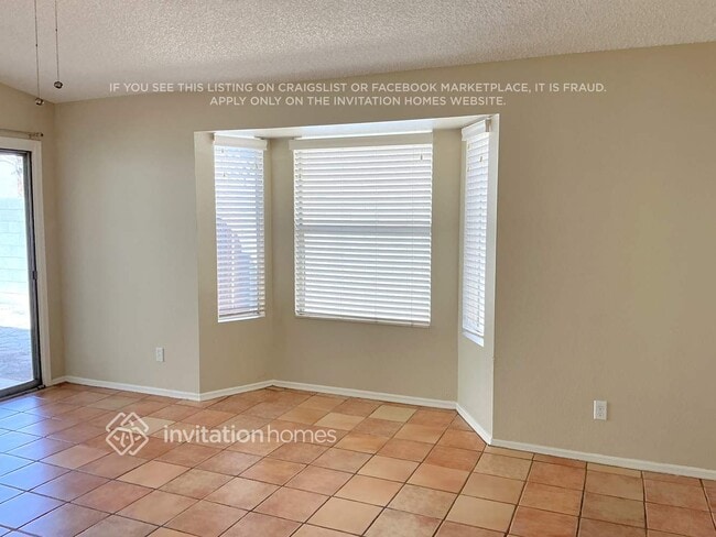 Building Photo - 630 E Jensen St