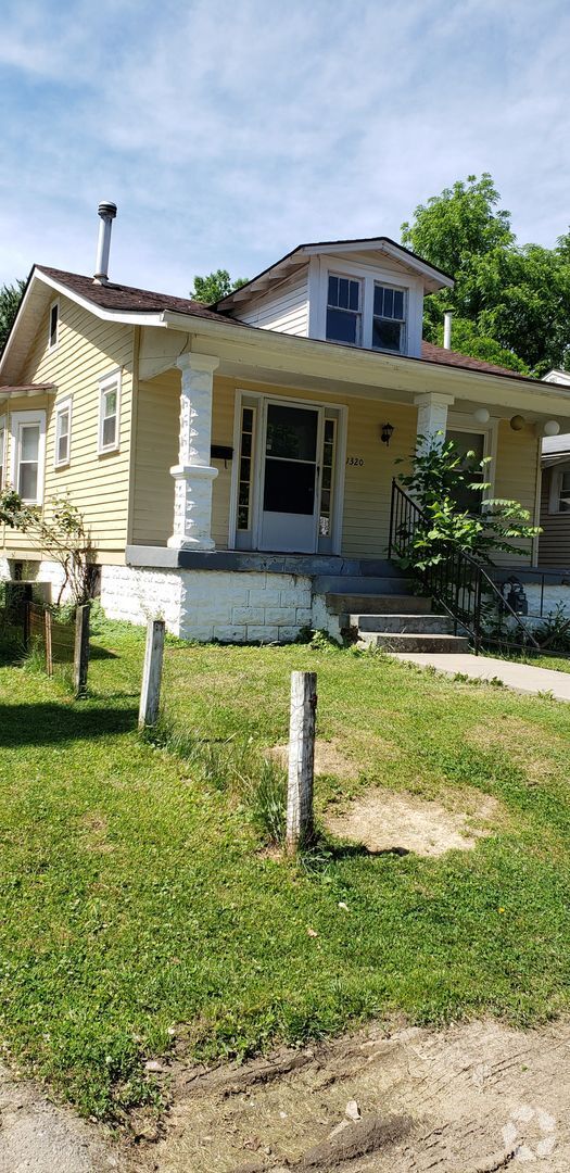 Building Photo - 1320 Haskin Ave