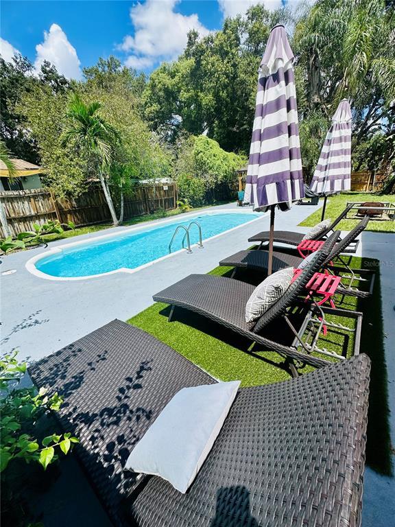 Foto principal - 1108 E Chelsea St