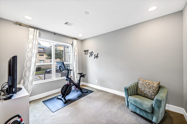 Foto del edificio - 3105 Gillespie St