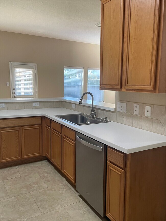 Foto del edificio - 12218 Grand Portage Ln