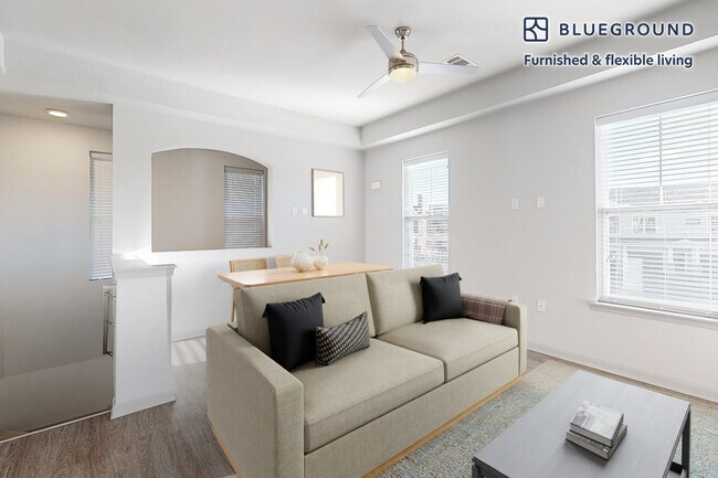 Building Photo - 1000 Lupine