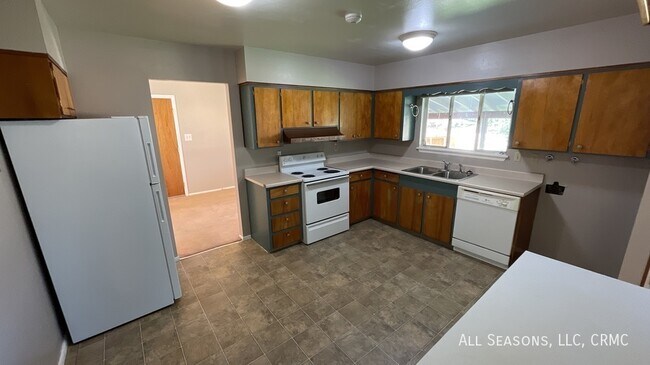 Foto del edificio - 630 N 30th St