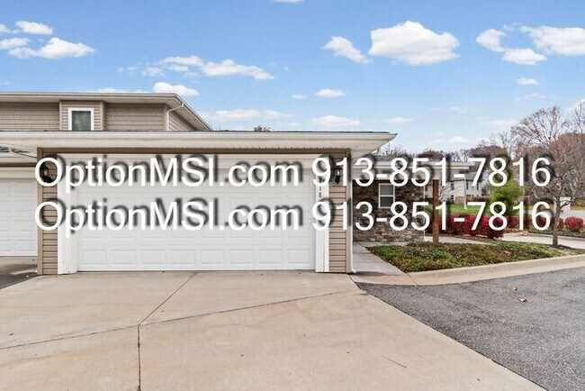 Building Photo - Beautifully Updated Liberty Home in a Prime Location!