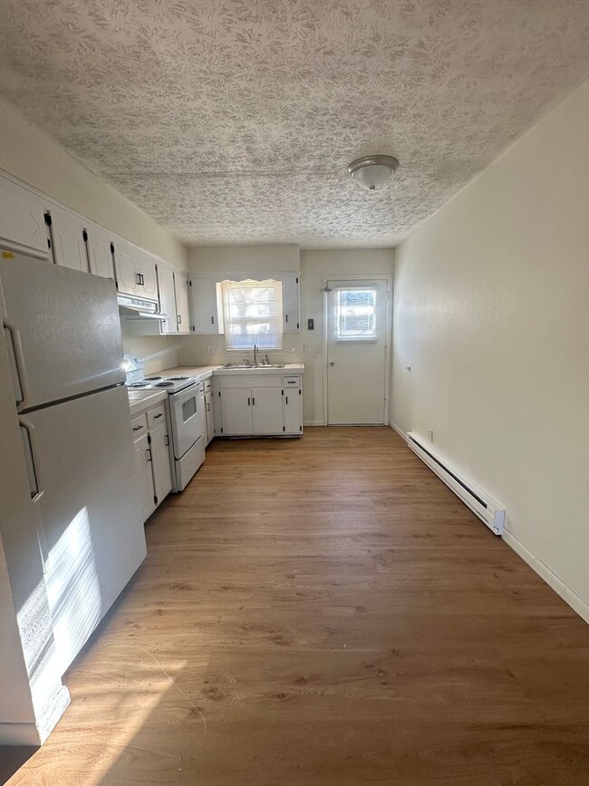 Building Photo - S0073-MF2-E1
