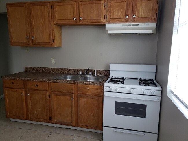 Building Photo - 3700 Freret St