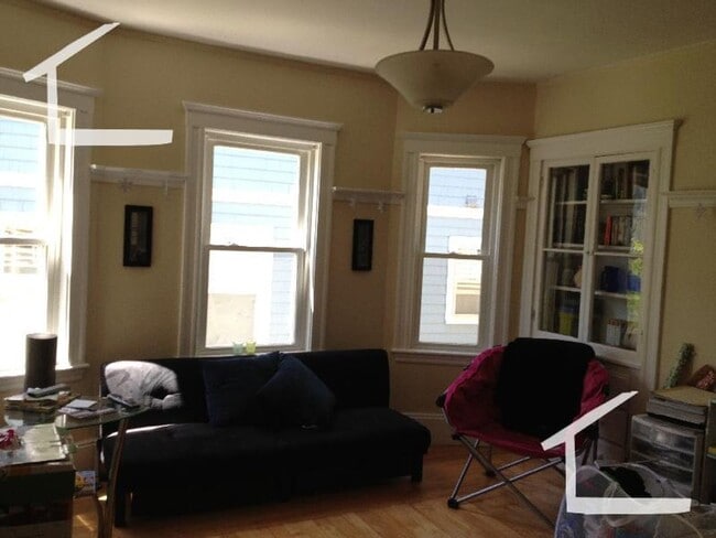 Photo - Brighton 5 Bed 2 Bath 9/1 House