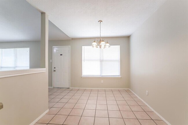 Building Photo - 13331 Whitchurch Way