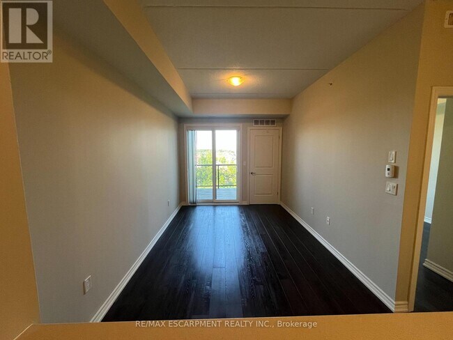Photo du bâtiment - 640-640 Sauve St