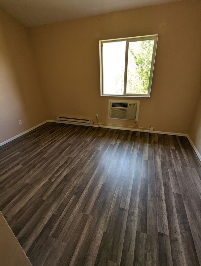 Building Photo - Oakshire D