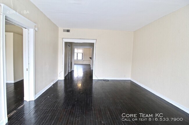 Foto del edificio - East 43rd Street Apartments