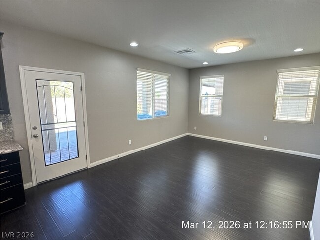 Building Photo - 130 Serpens Ave