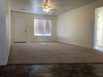 Primary Photo - 89 MJ Ln