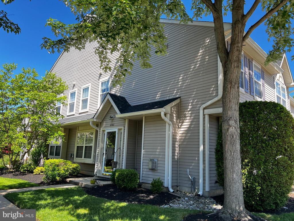 Foto principal - 6501 Coventry Way