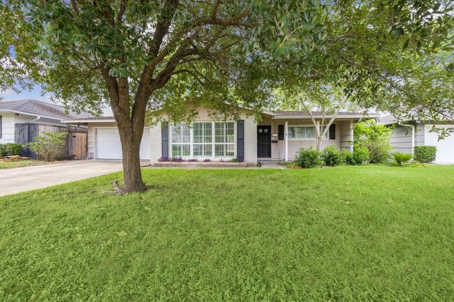 Foto del edificio - 5438 Pagewood Ln