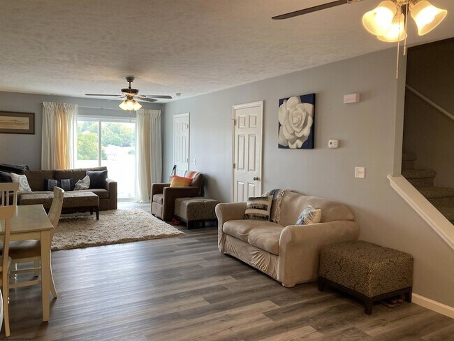 Foto del edificio - 802 Puzzle Pl